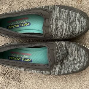 Skechers Memory Foam Walking Shoes size 6.5